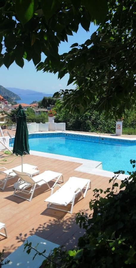 Magda'S Hotel Apartments ปาร์กา ภายนอก รูปภาพ