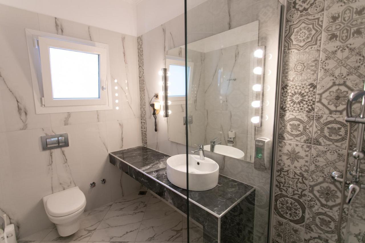 Magda'S Hotel Apartments ปาร์กา ภายนอก รูปภาพ