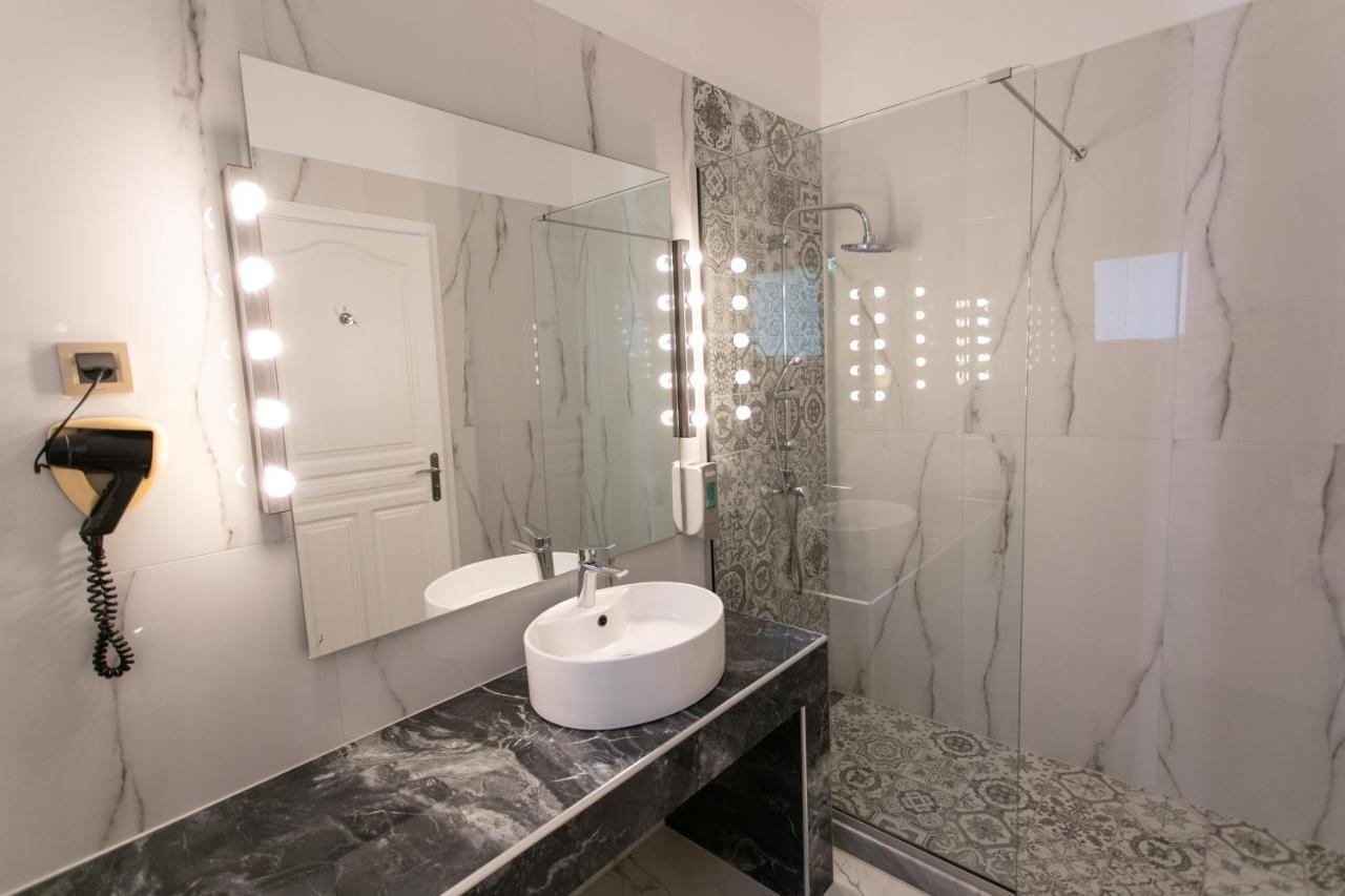 Magda'S Hotel Apartments ปาร์กา ภายนอก รูปภาพ