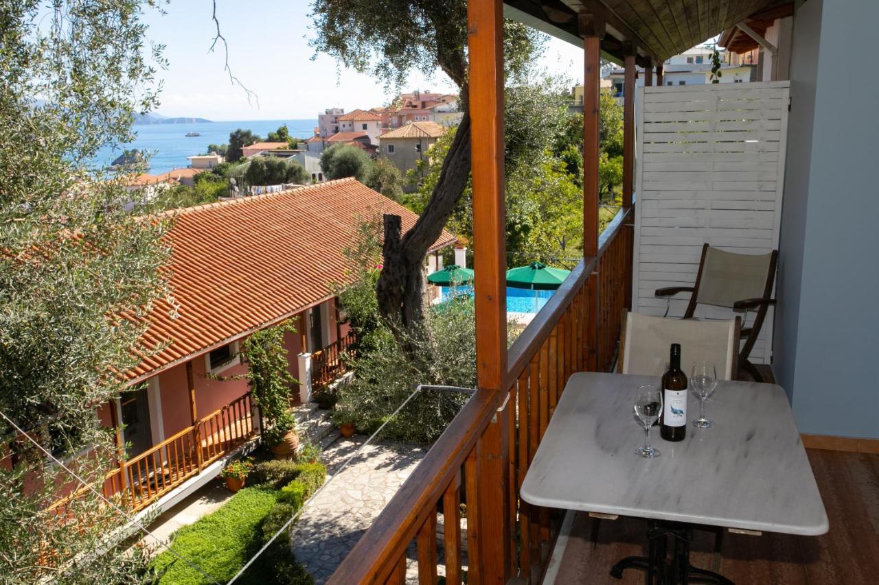 Magda'S Hotel Apartments ปาร์กา ภายนอก รูปภาพ