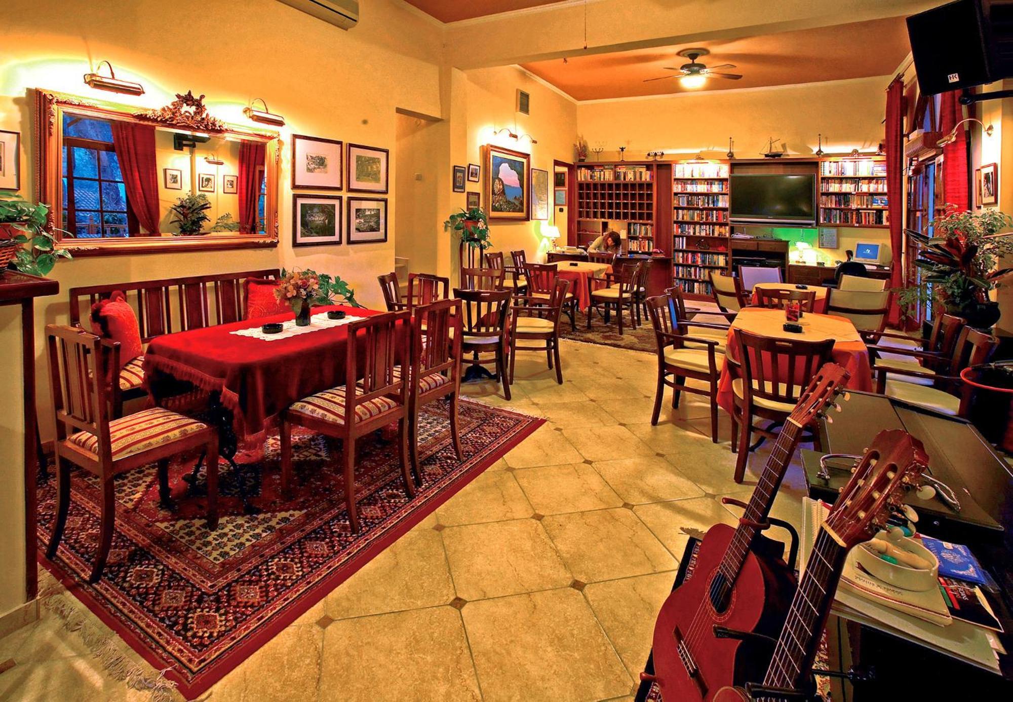 Magda'S Hotel Apartments ปาร์กา ภายนอก รูปภาพ